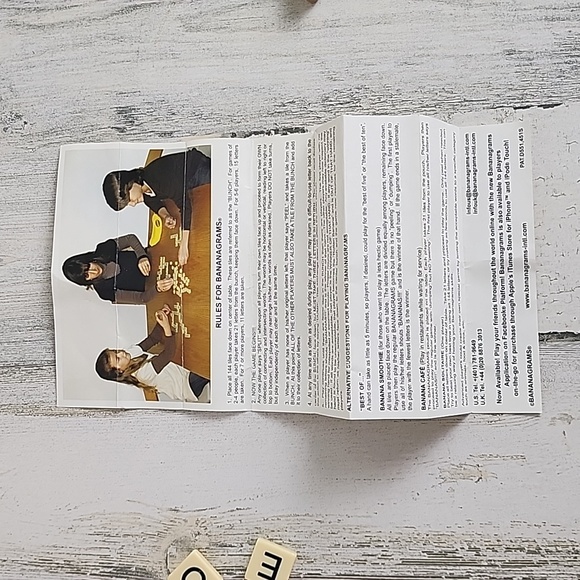 Banagrams word game with carry case and instructions FLAWED zipper pull - Picture 4 of 6